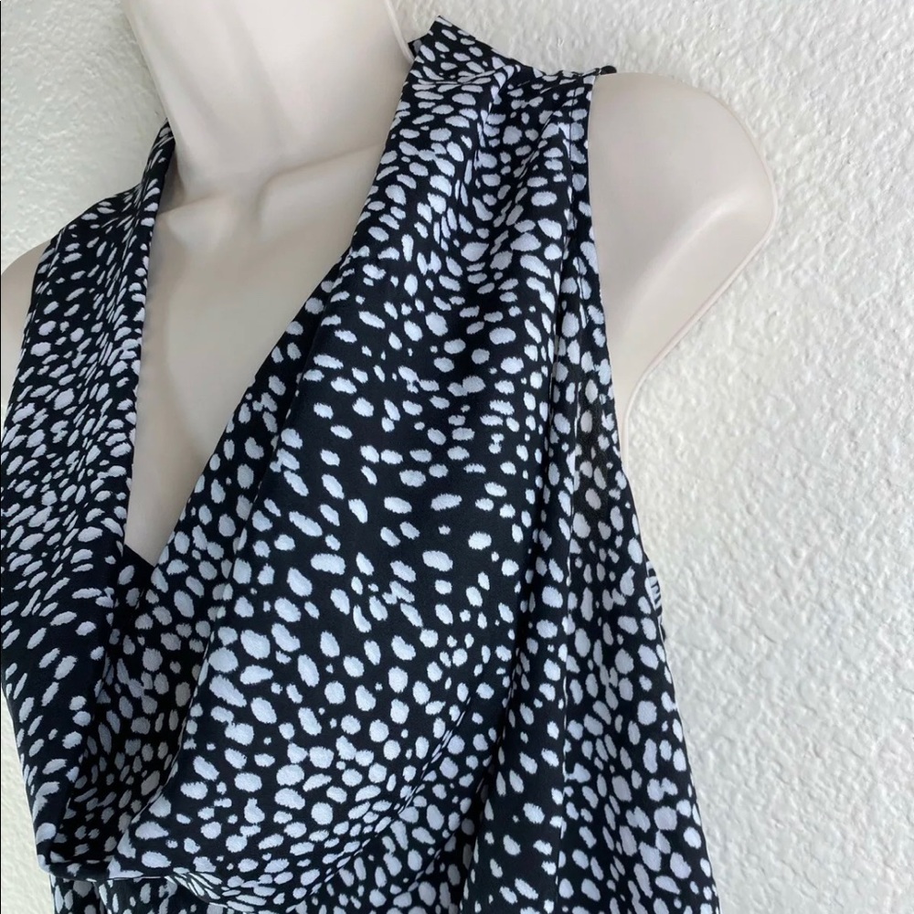 🔥SOLD🔥Michael Kors ♦️ Halter Cowl Tank - Picture 4 of 9